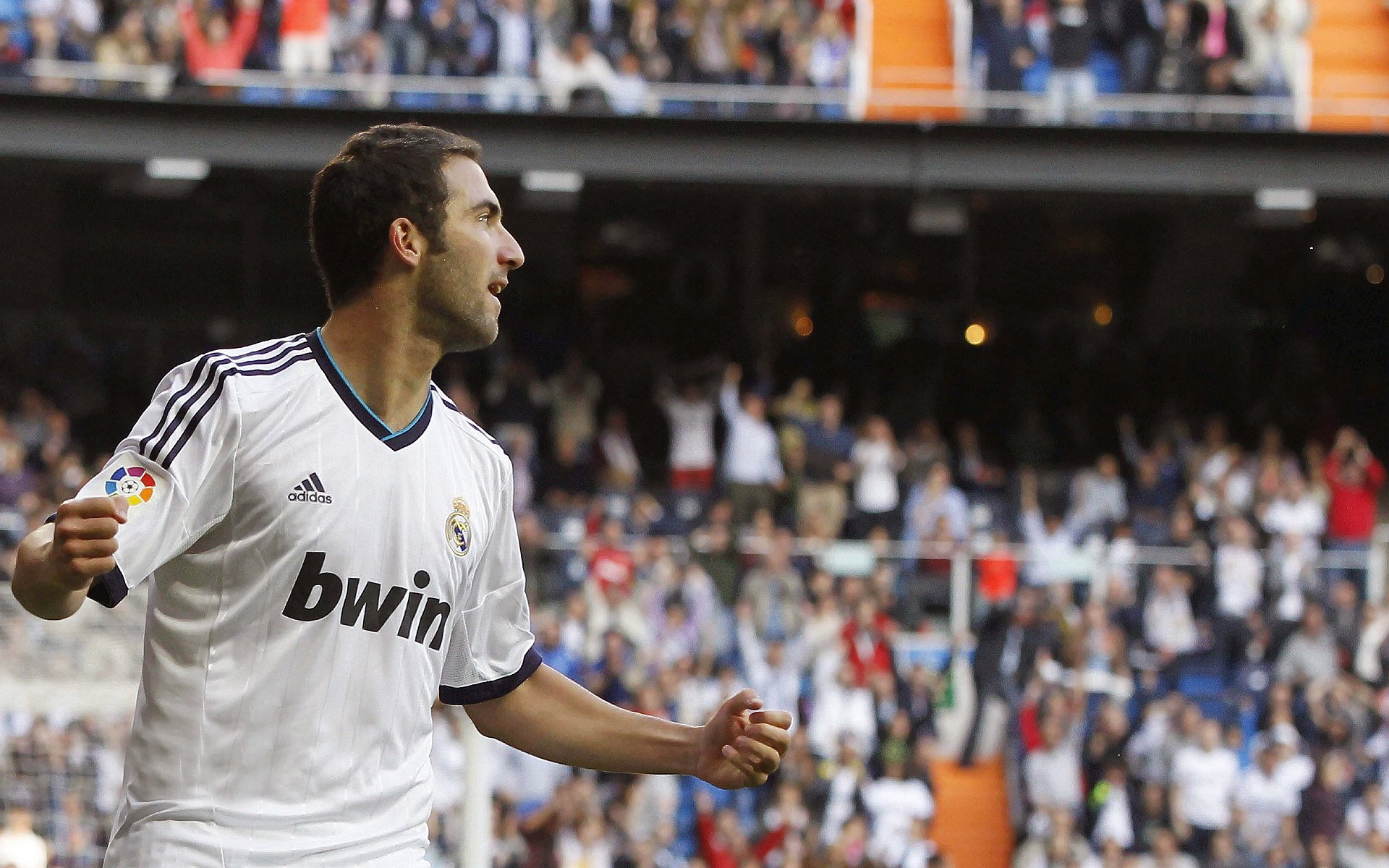 逆光免单引爆全网，LOL与KPL玩家情怀彻底接通，逆光hero系列