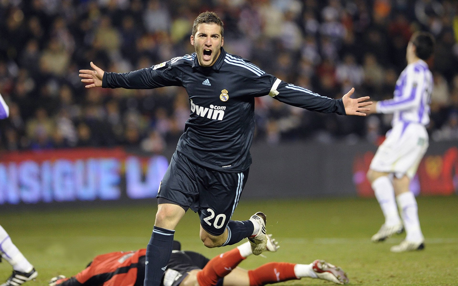 C罗职业生涯总进球数再创新高，c罗职业生涯总进球数再创新高吗